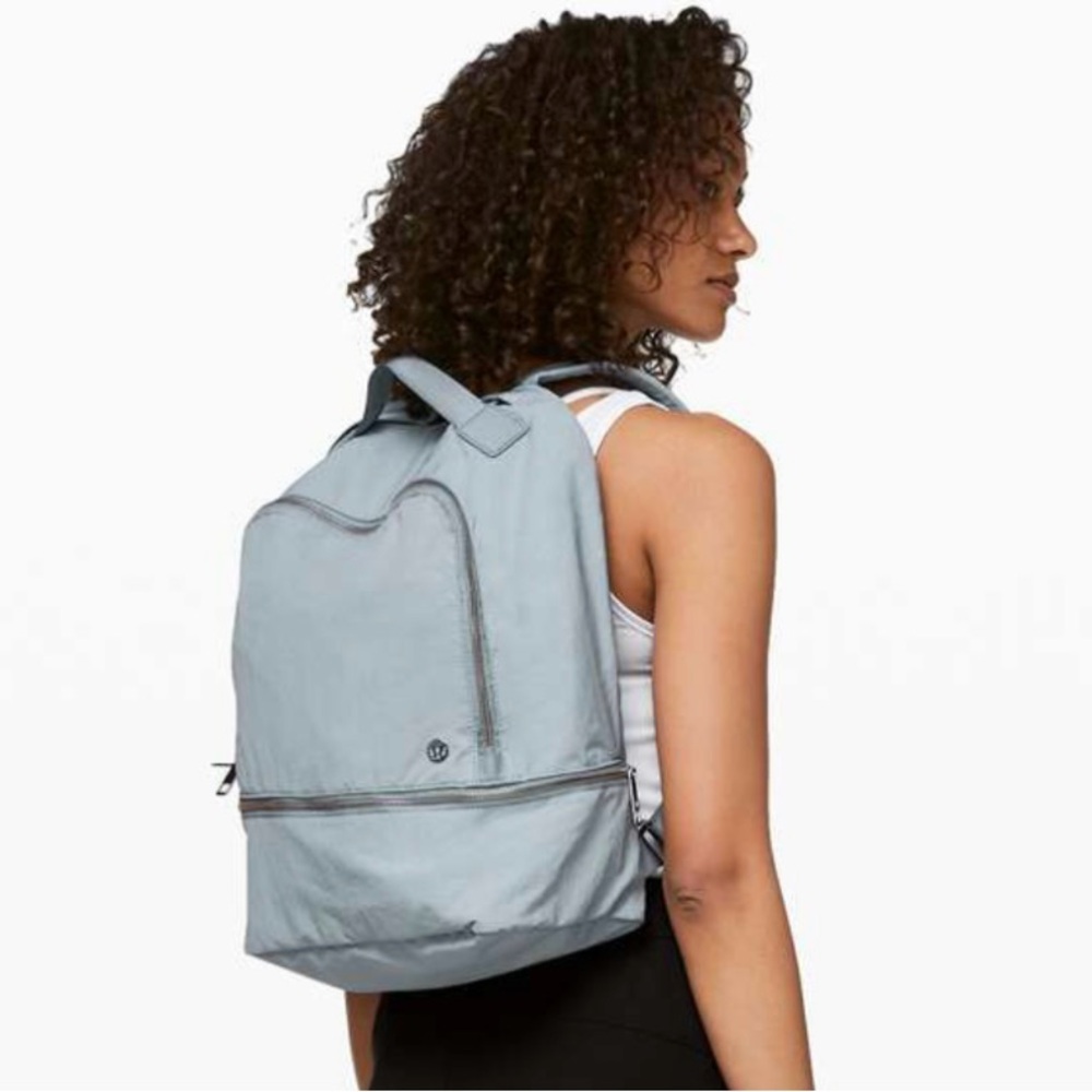 Lululemon City Adventurer Backpack Vol 17 L in Chambray - Picture 4 of 14
